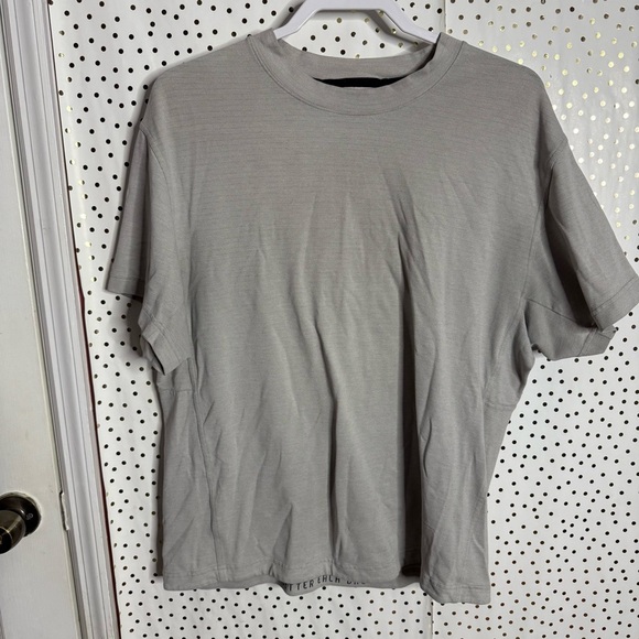 Lululemon Men’s Shirt - Picture 1 of 6